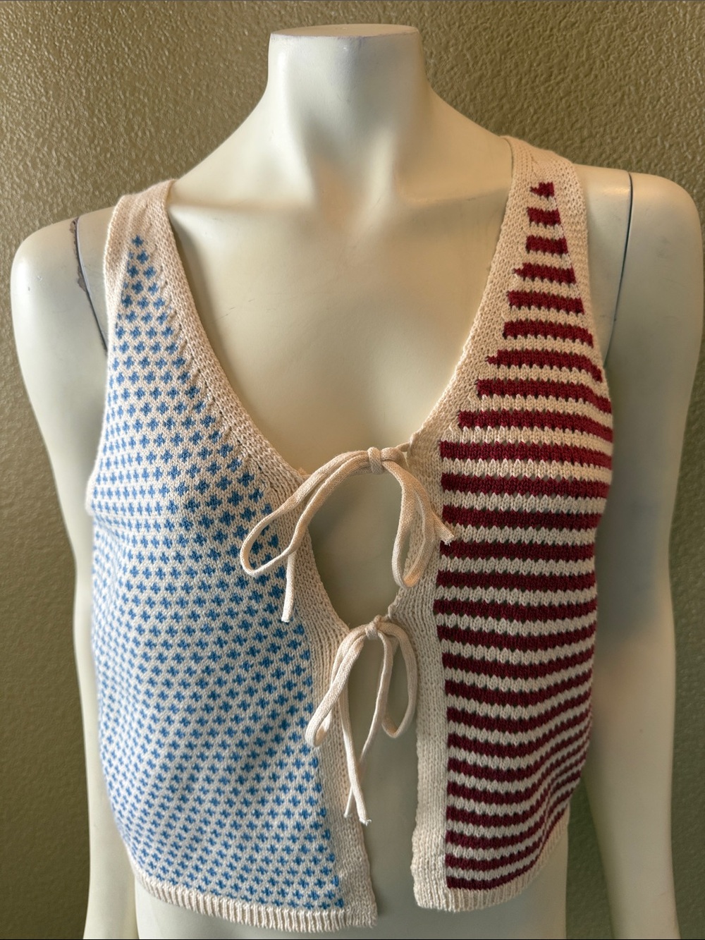 moon & madison Cream Knit Tie-Front Vest with Blue Pattern and Red Stripes